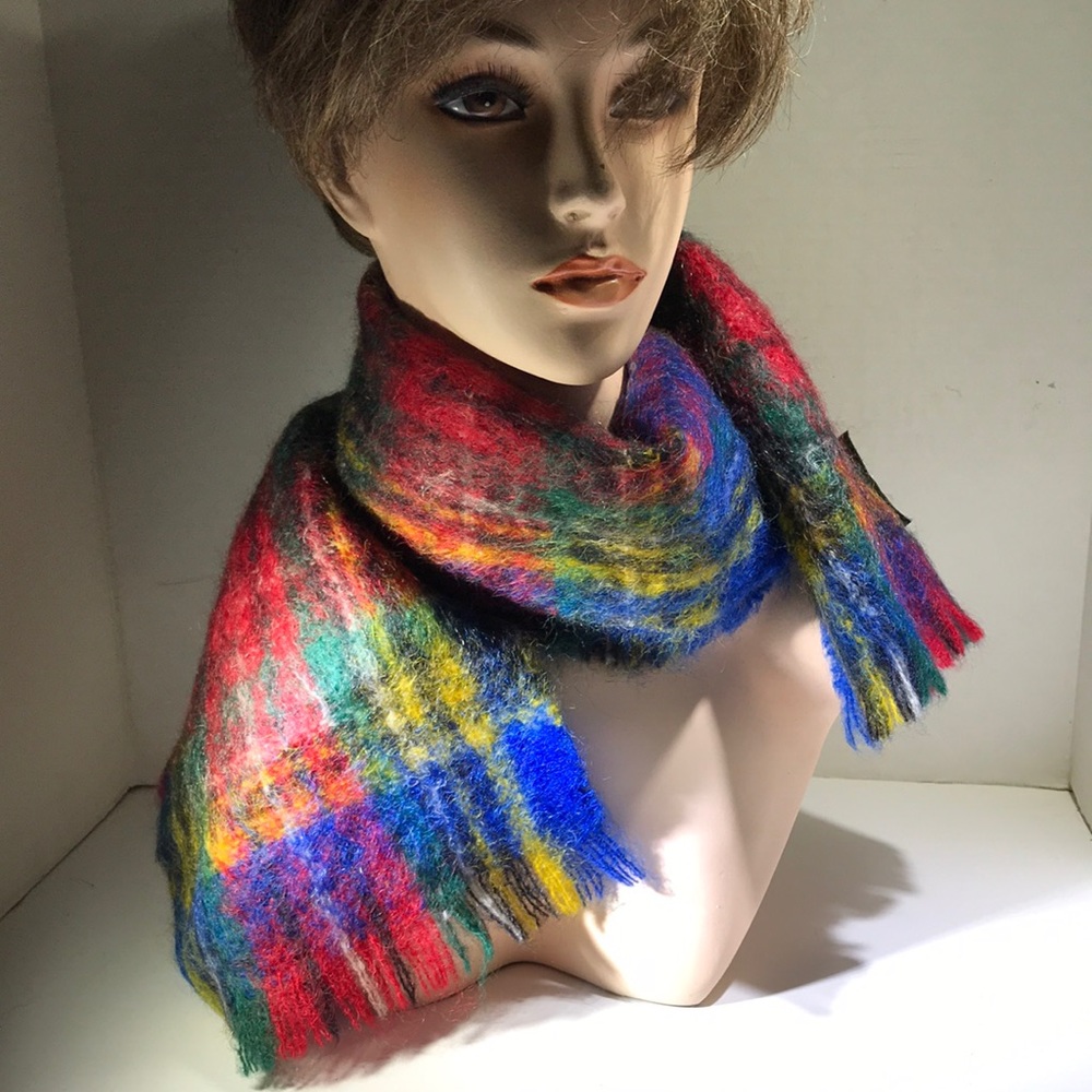 Vintage 80’s Creagaran made in Scotland mohair scarf 48”